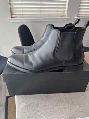 Banana Republic Men's Sutter Chelsea Boots - Size 10.5